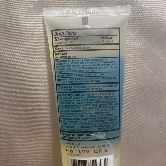 6/$40 Murad Acne Control Clarifying Cleanser - Picture 3 of 5